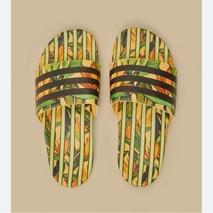 FARM Rio Tropical Leaf Slide Sandals